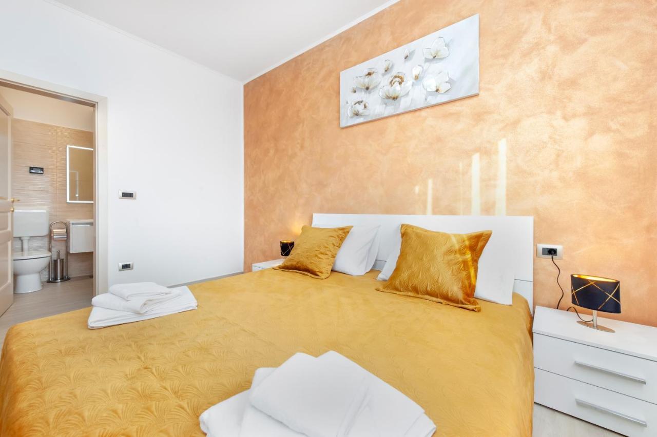 Comfort Apartments Karla Ровинь Экстерьер фото