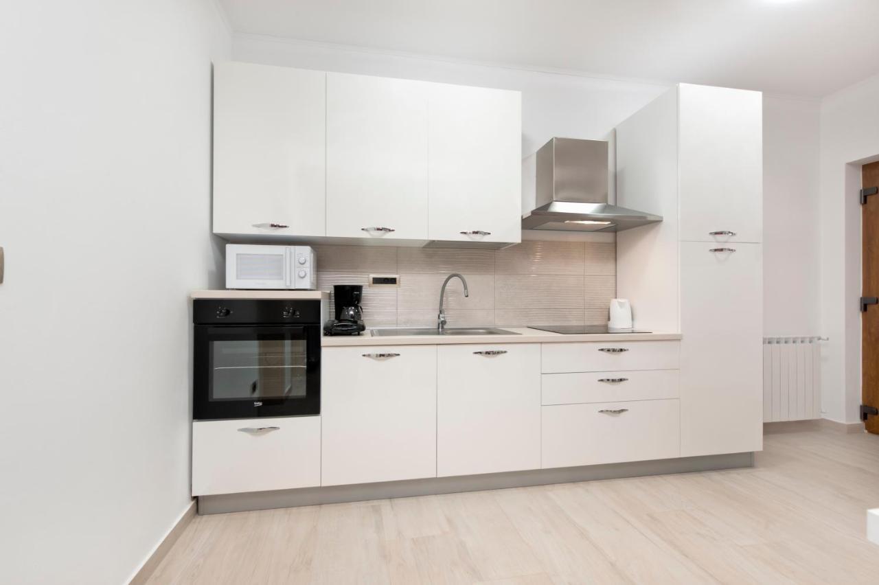 Comfort Apartments Karla Ровинь Экстерьер фото