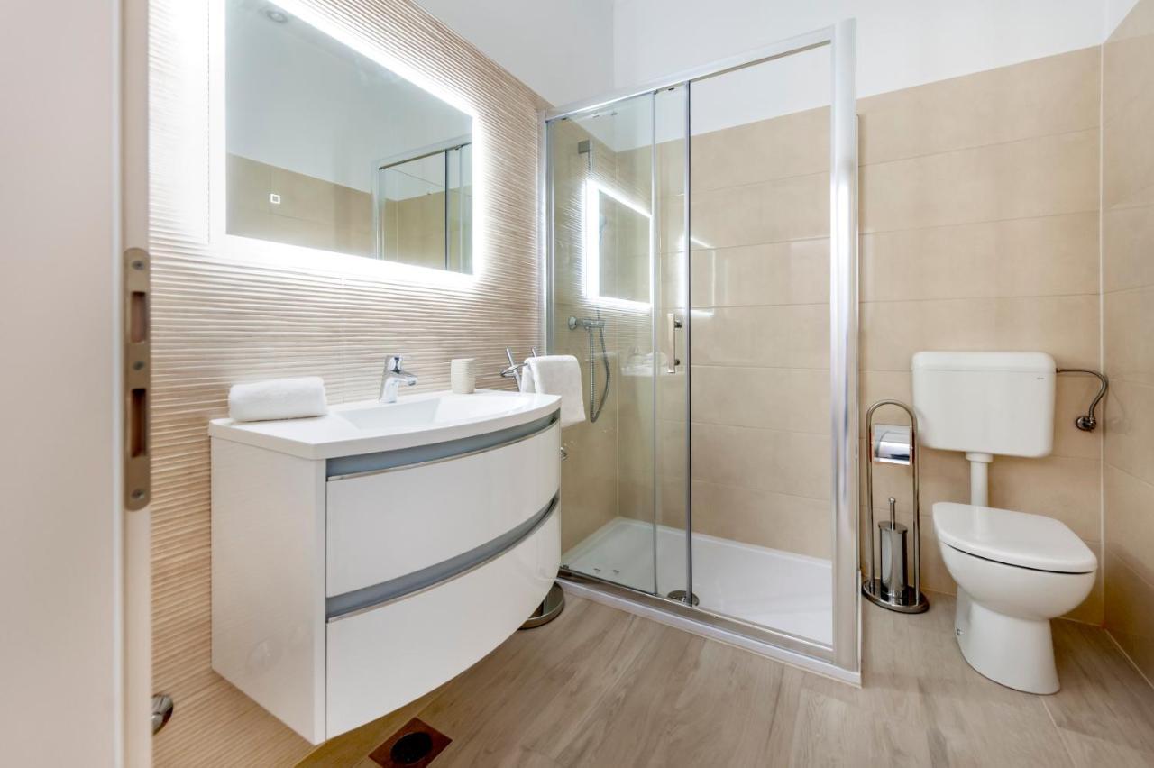 Comfort Apartments Karla Ровинь Экстерьер фото