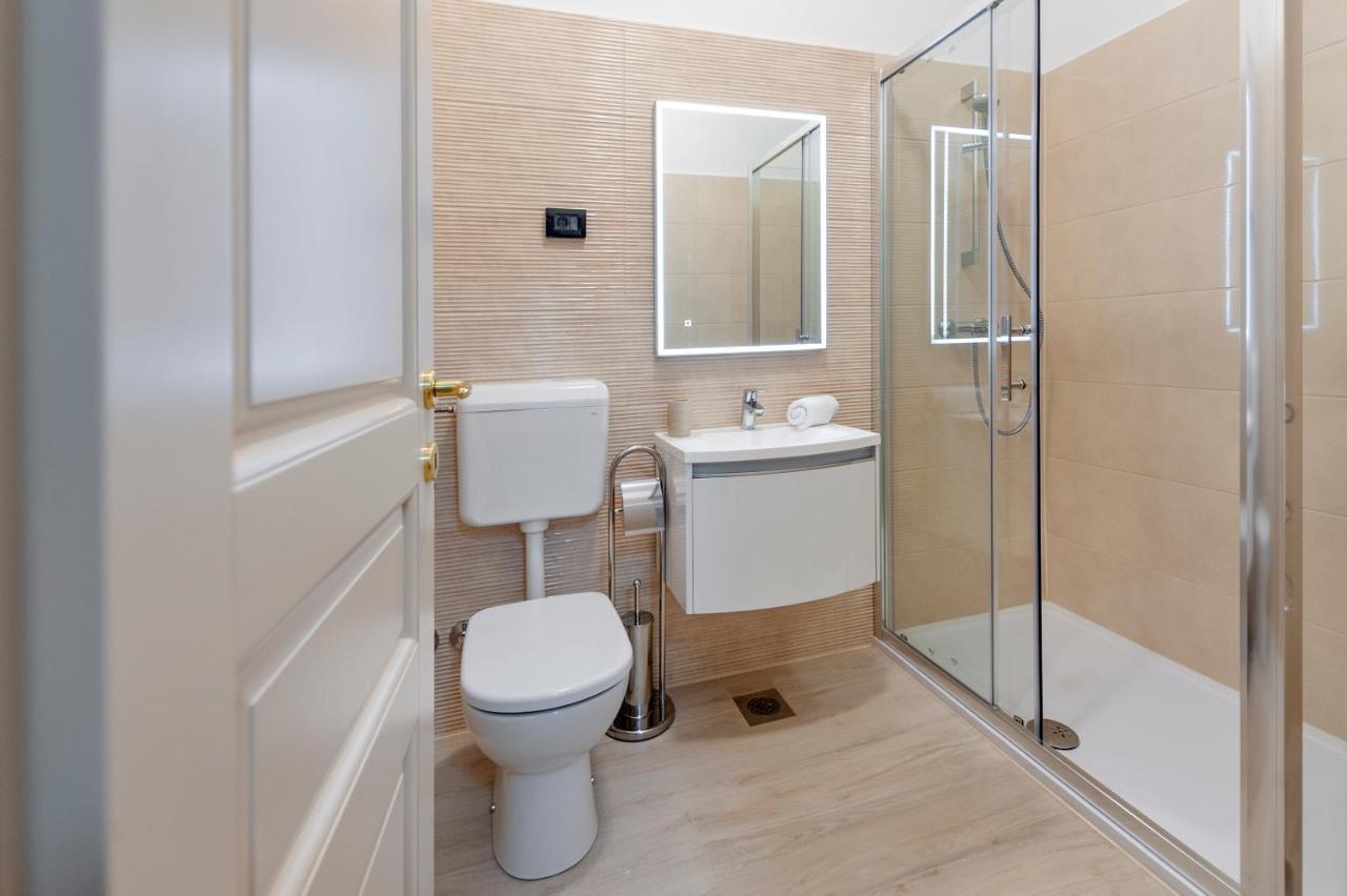 Comfort Apartments Karla Ровинь Экстерьер фото